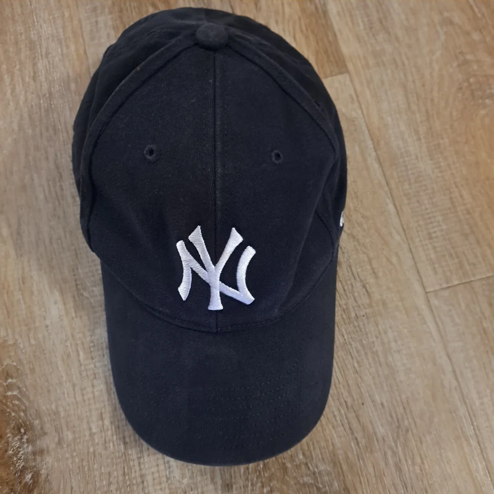 47 Brand New York Yankees Kids' Baseball Cap with White Logo